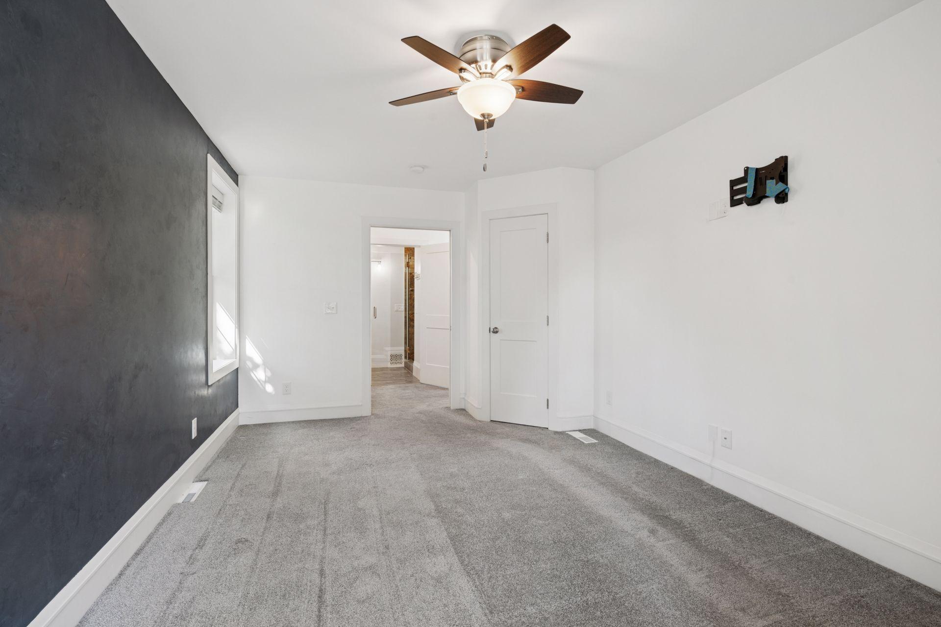 17 15th Avenue N