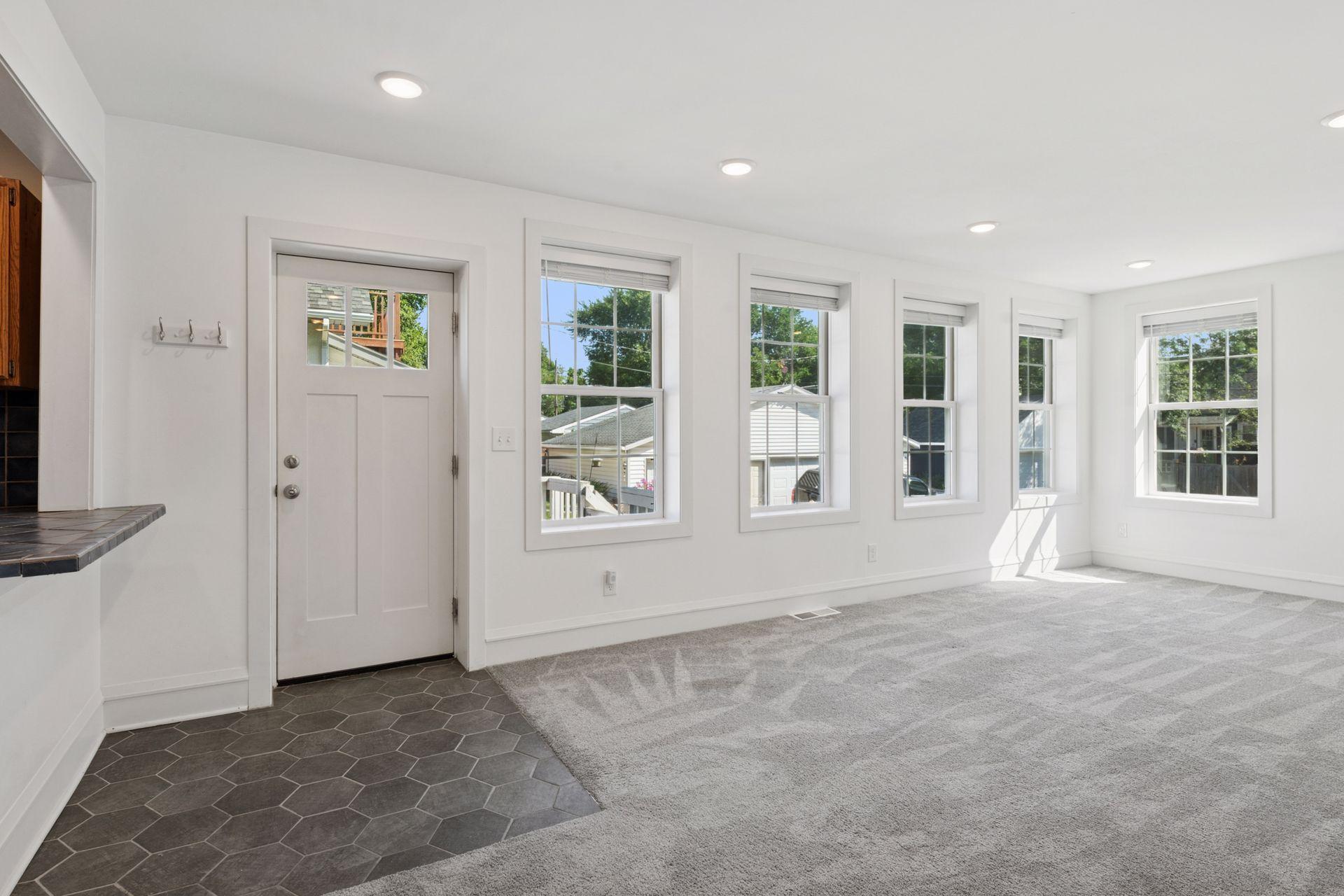 17 15th Avenue N