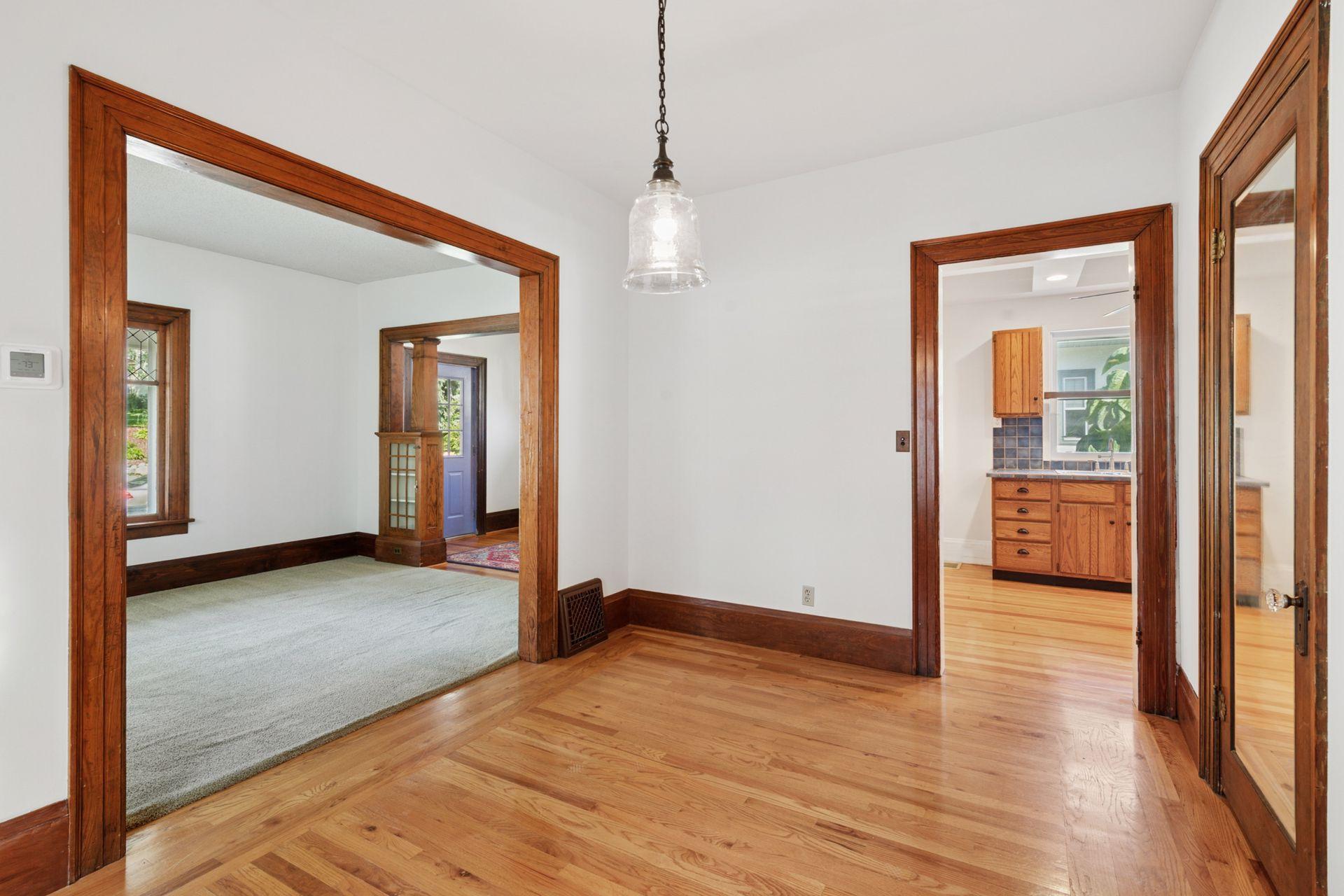 17 15th Avenue N