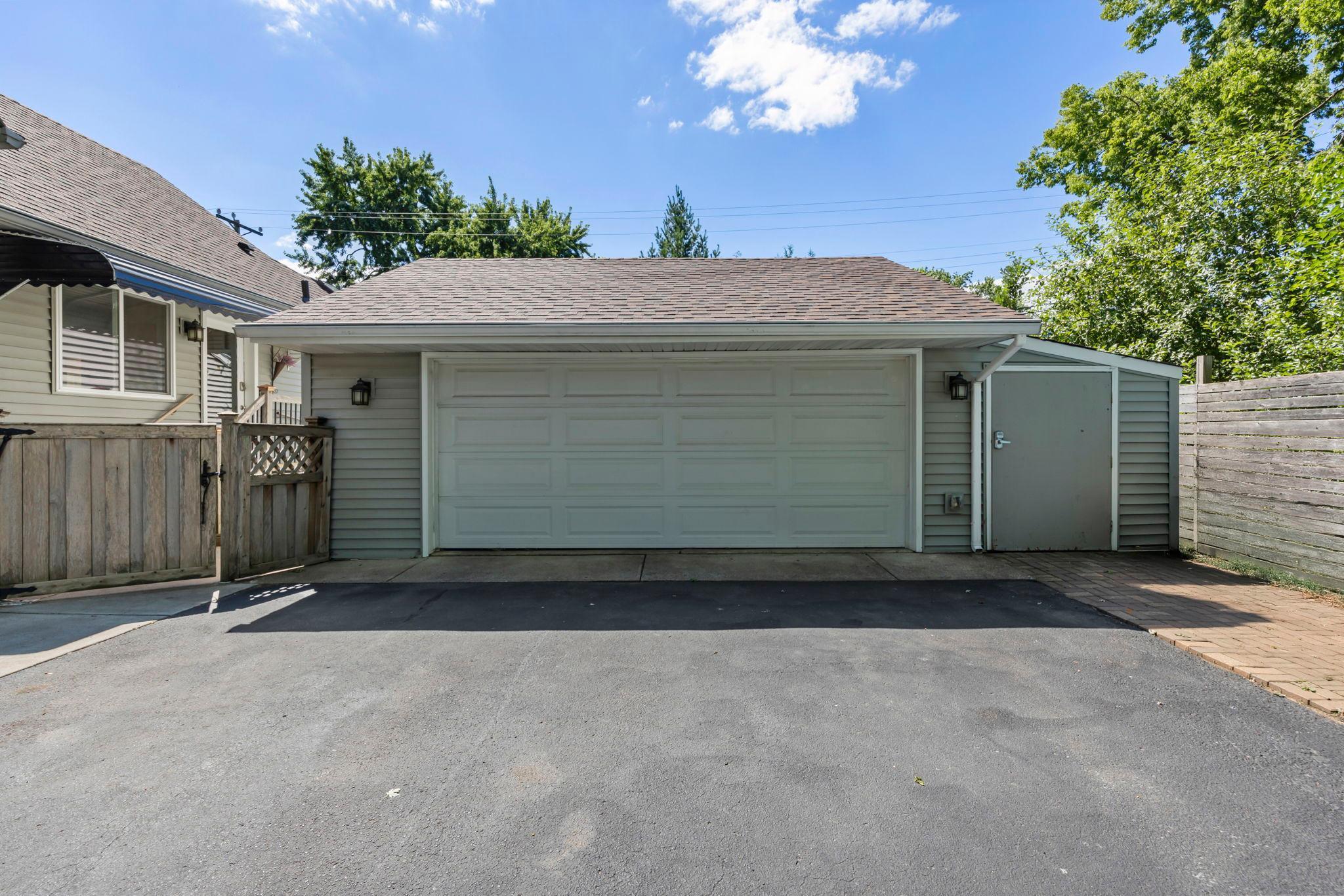 20 18th Avenue S