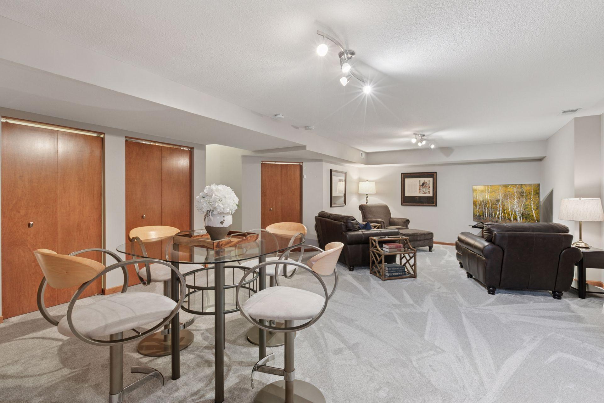 5002 Sheridan Avenue S