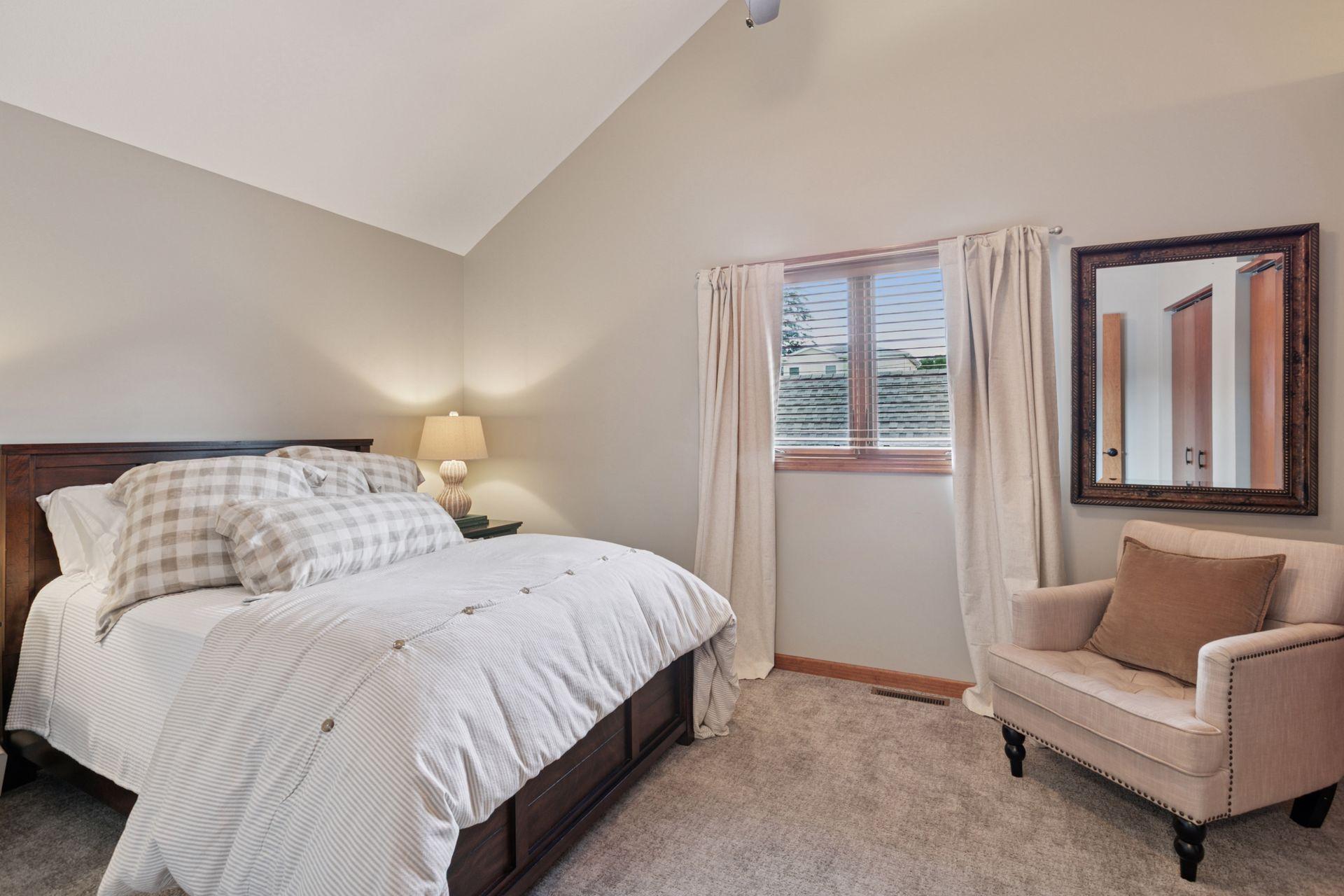 5002 Sheridan Avenue S