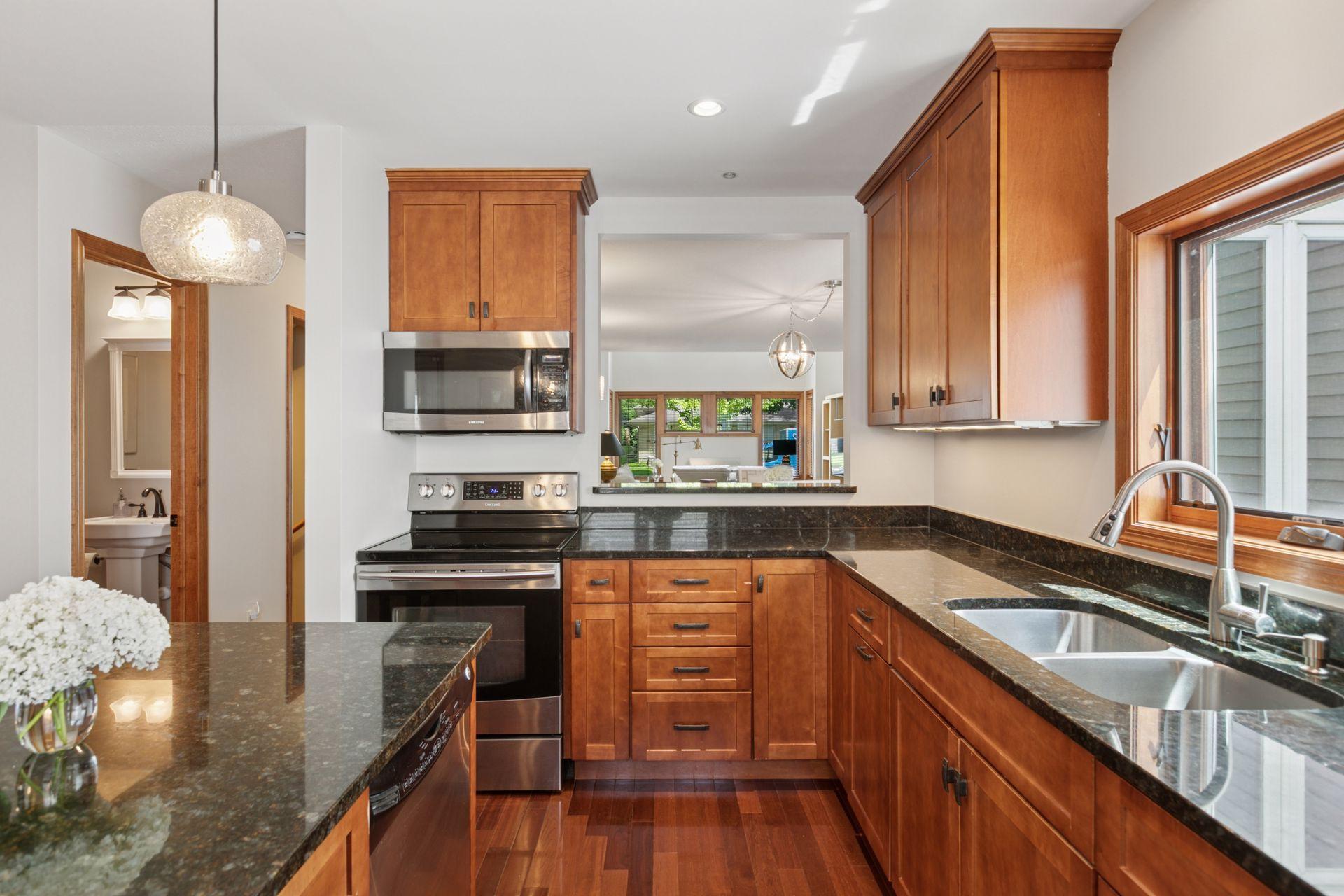 5002 Sheridan Avenue S