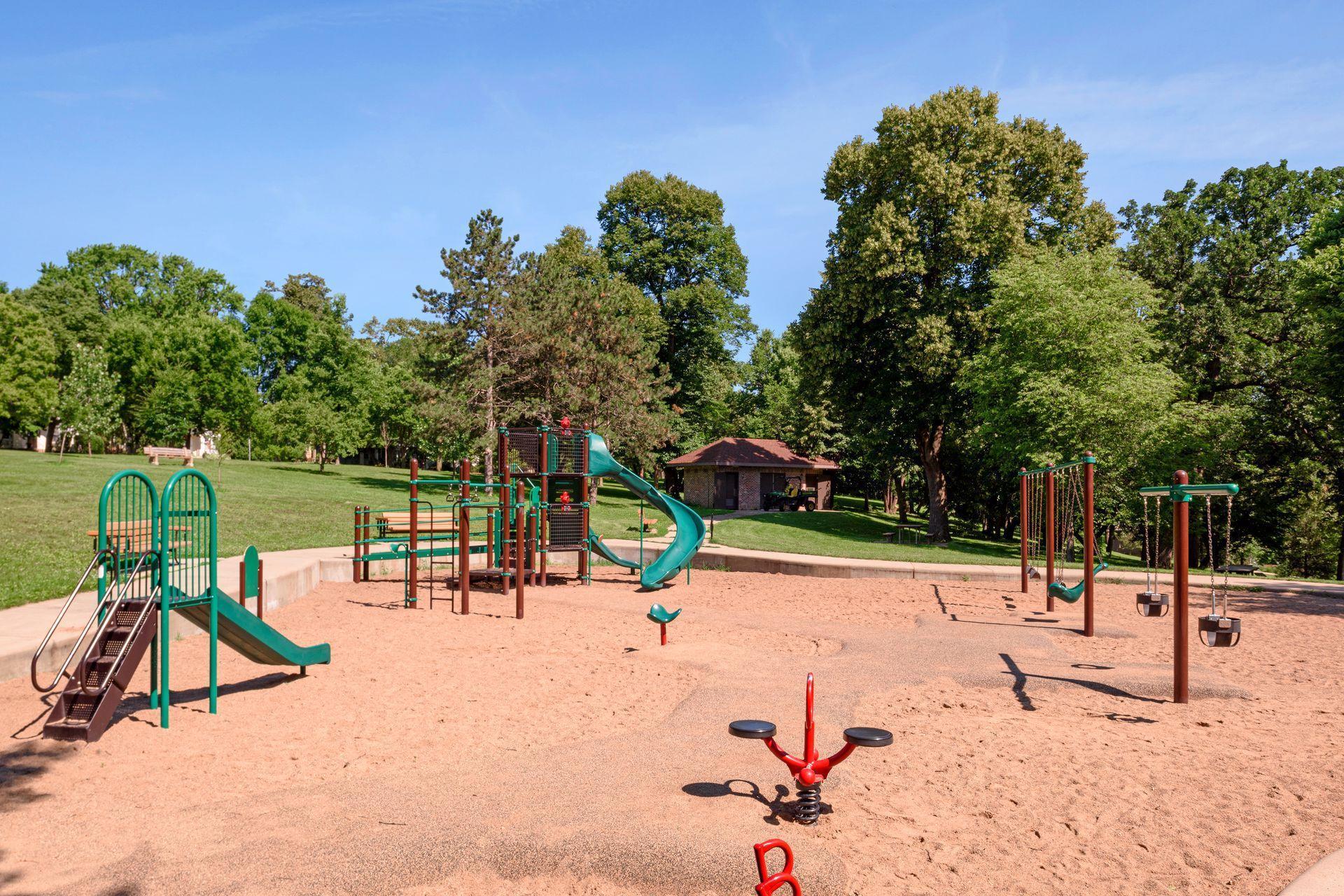 5002 Sheridan Avenue S