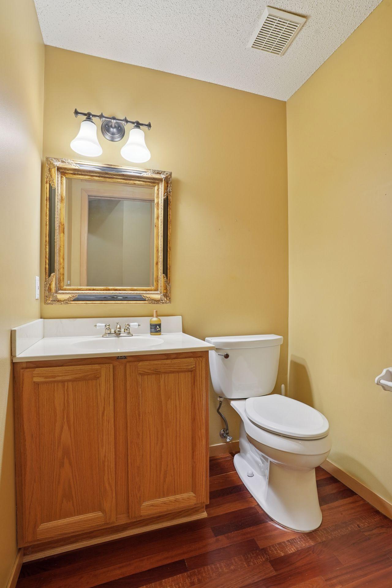 6520 Vernon Hills Road S