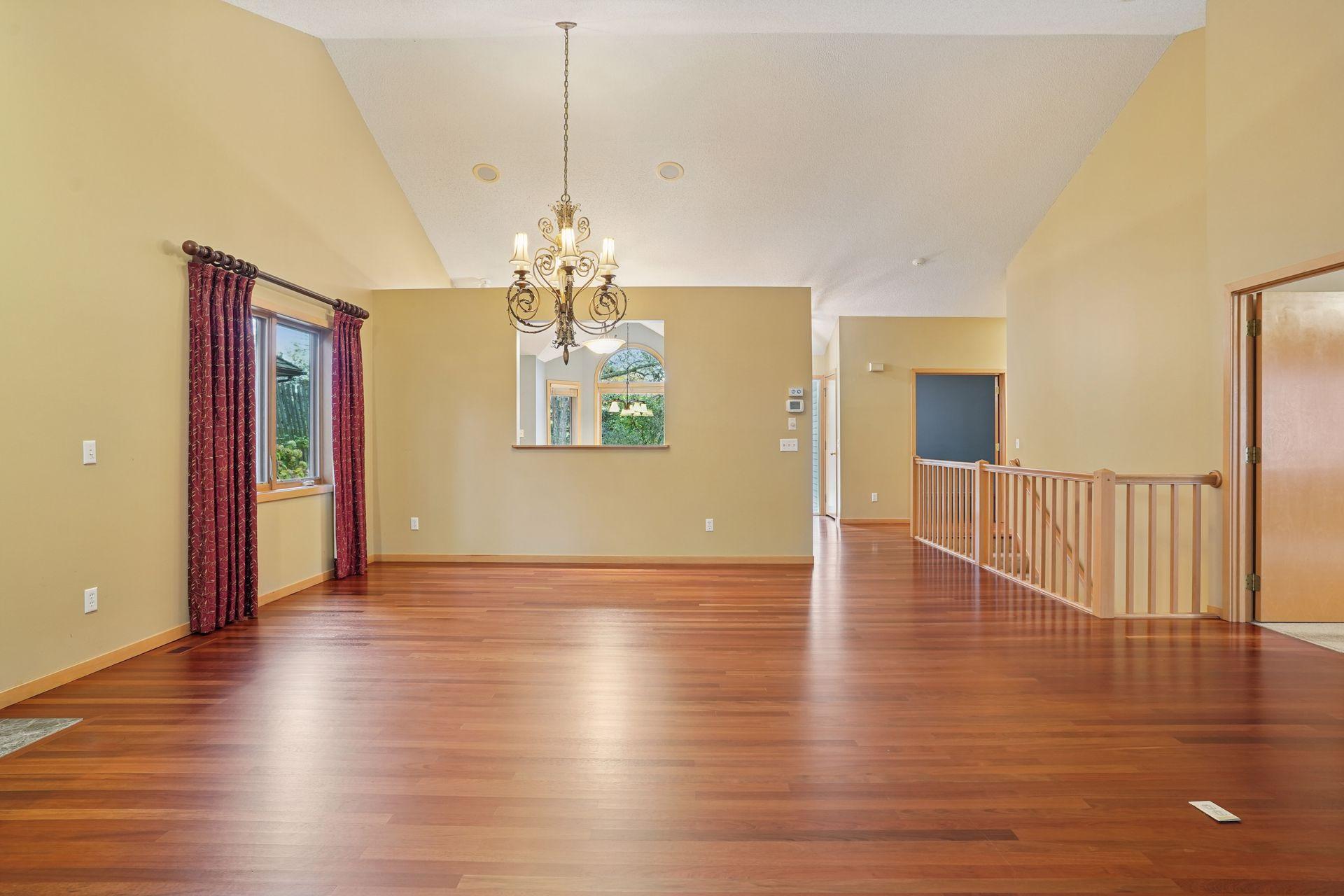 6520 Vernon Hills Road S