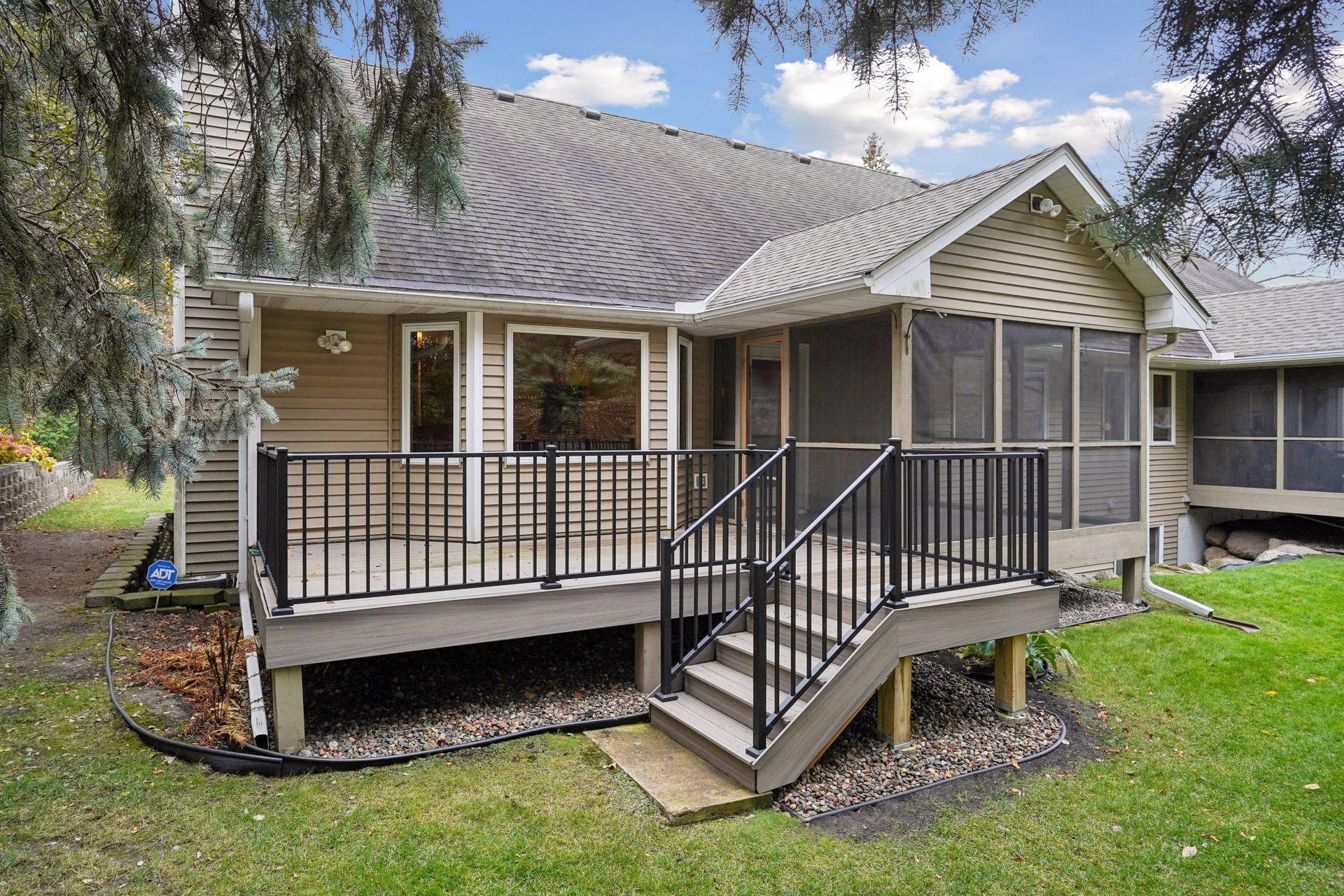 6520 Vernon Hills Road S