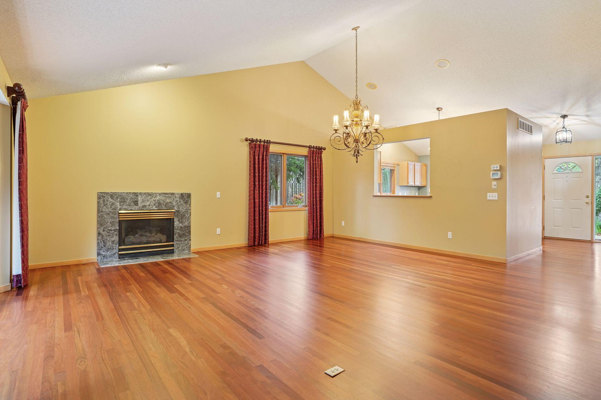 6520 Vernon Hills Road S