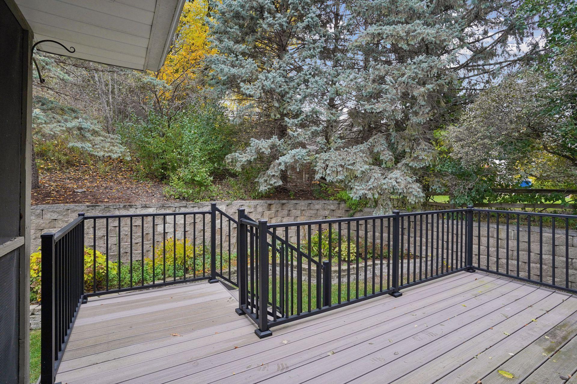 6520 Vernon Hills Road S