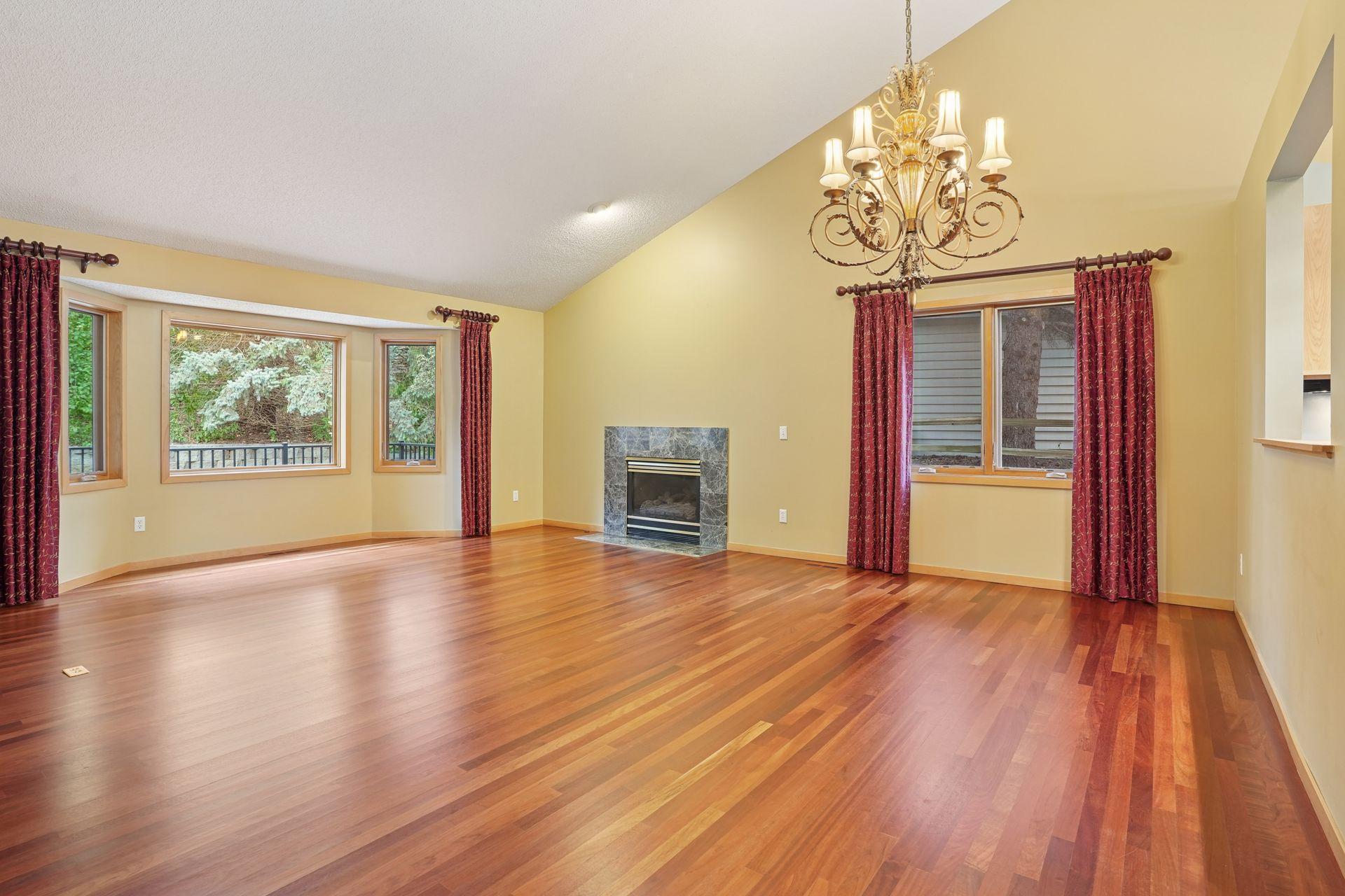 6520 Vernon Hills Road S