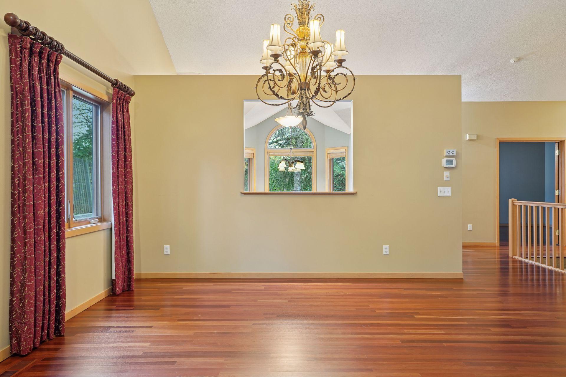 6520 Vernon Hills Road S