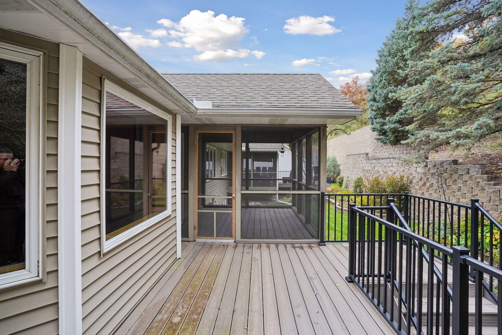 6520 Vernon Hills Road S