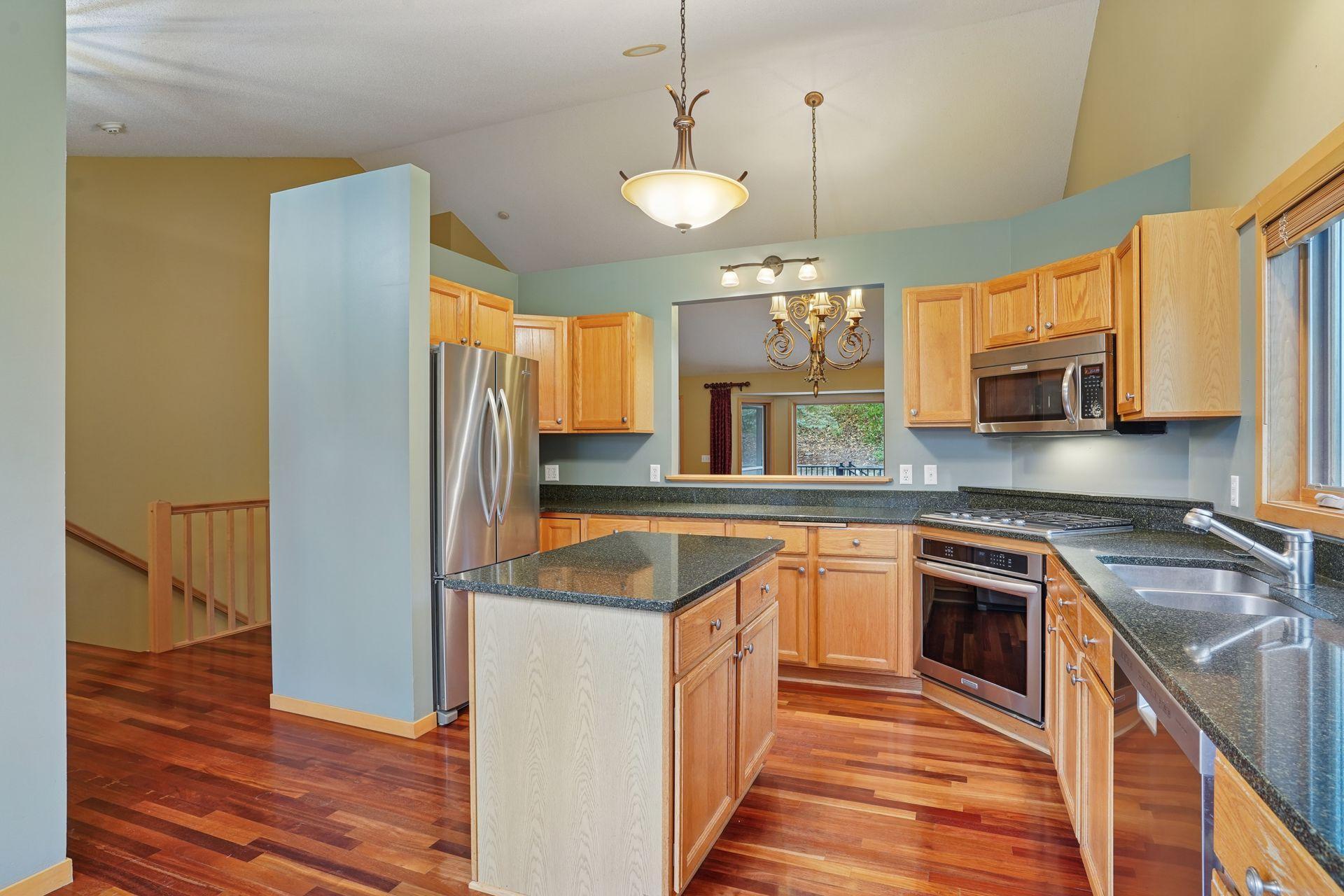 6520 Vernon Hills Road S