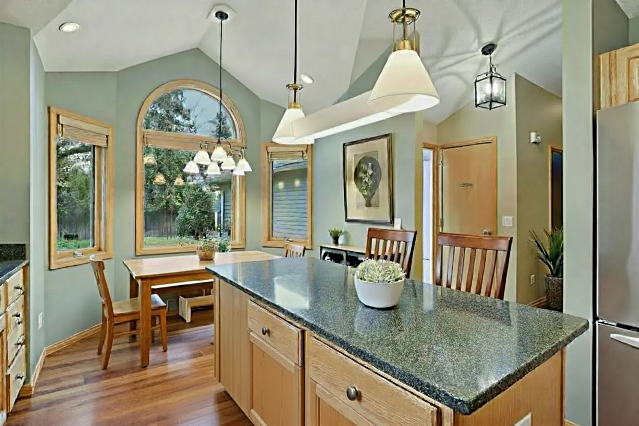 6520 Vernon Hills Road S