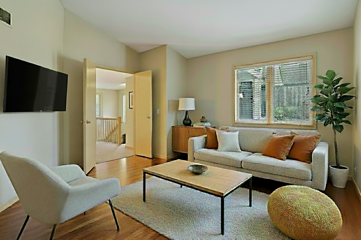 6520 Vernon Hills Road S