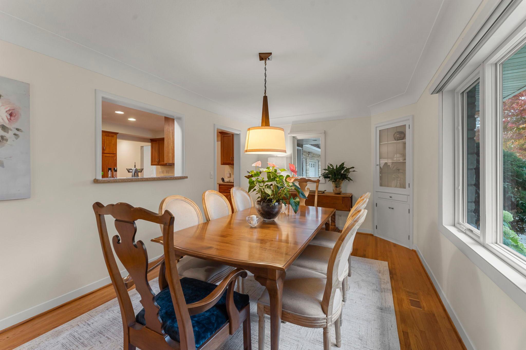 407 Turners Crossroad N