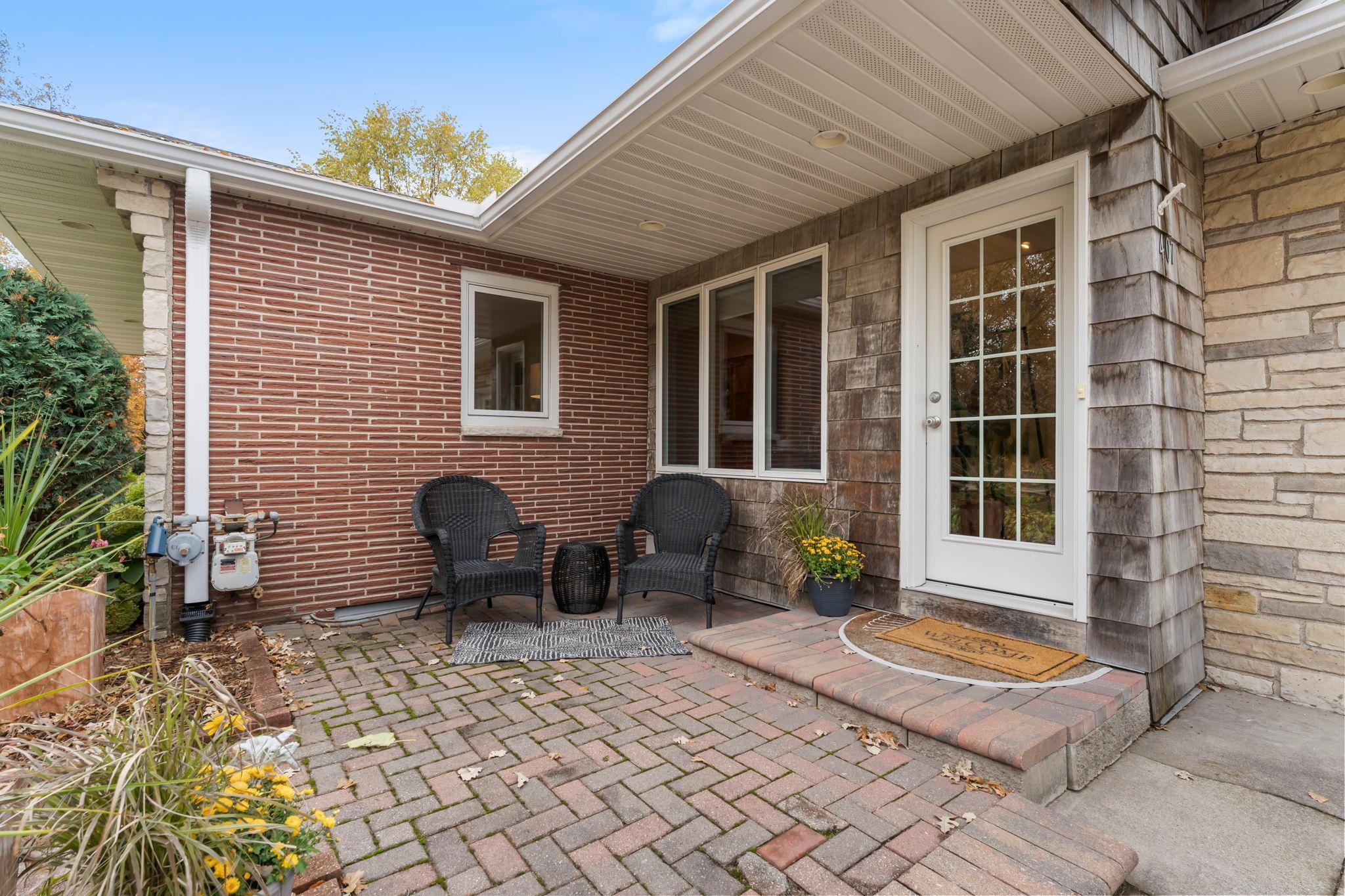 407 Turners Crossroad N