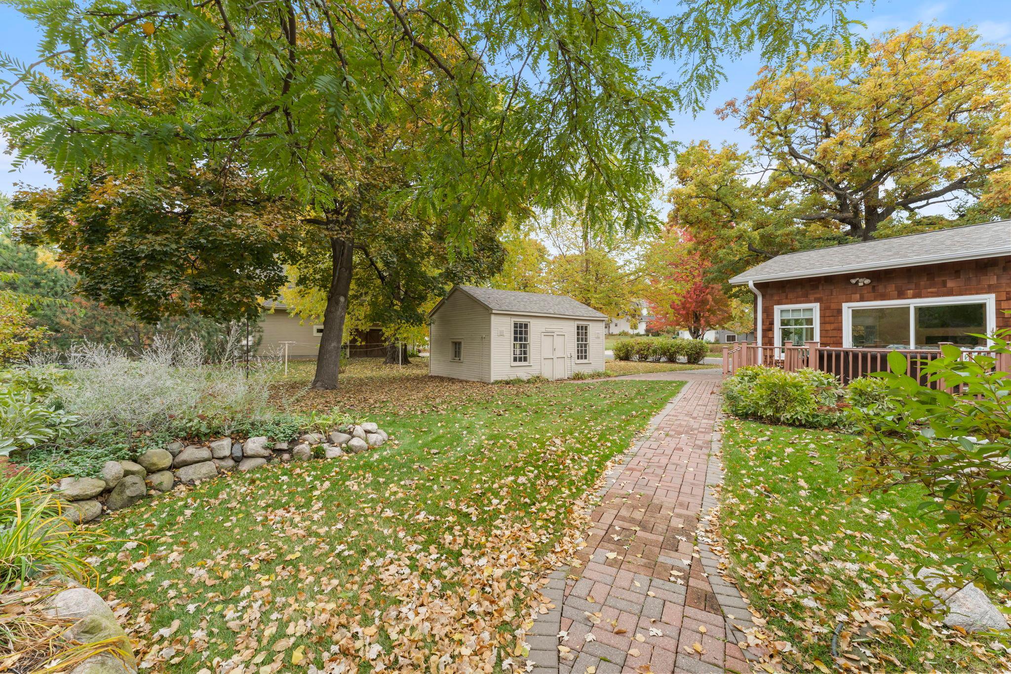 407 Turners Crossroad N