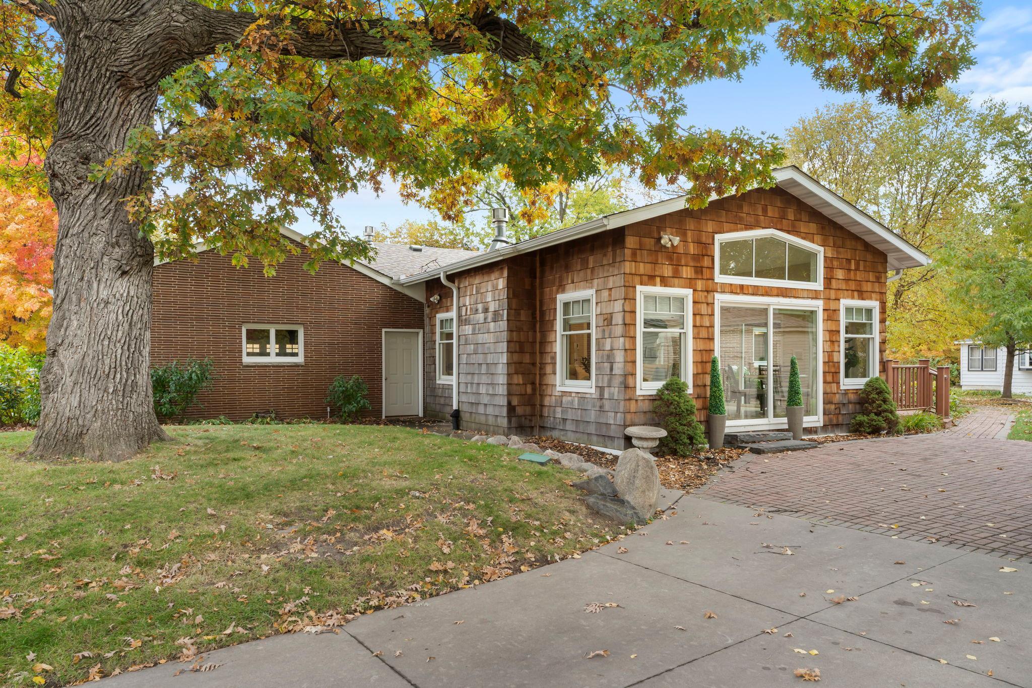 407 Turners Crossroad N