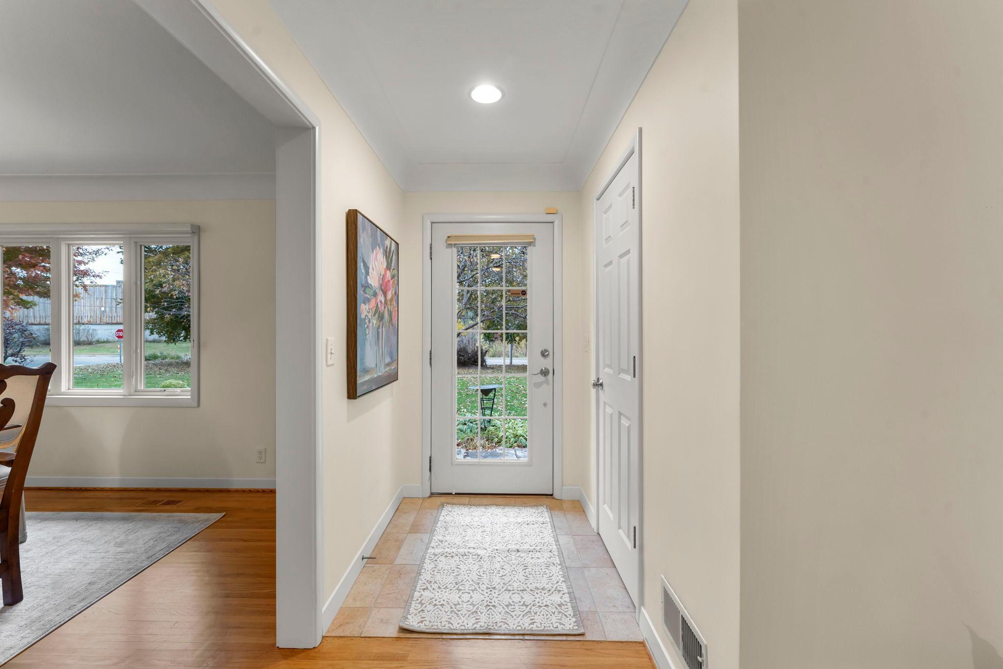 407 Turners Crossroad N