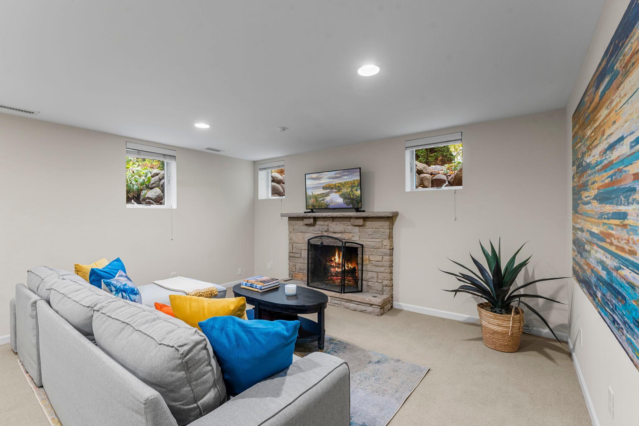 407 Turners Crossroad N