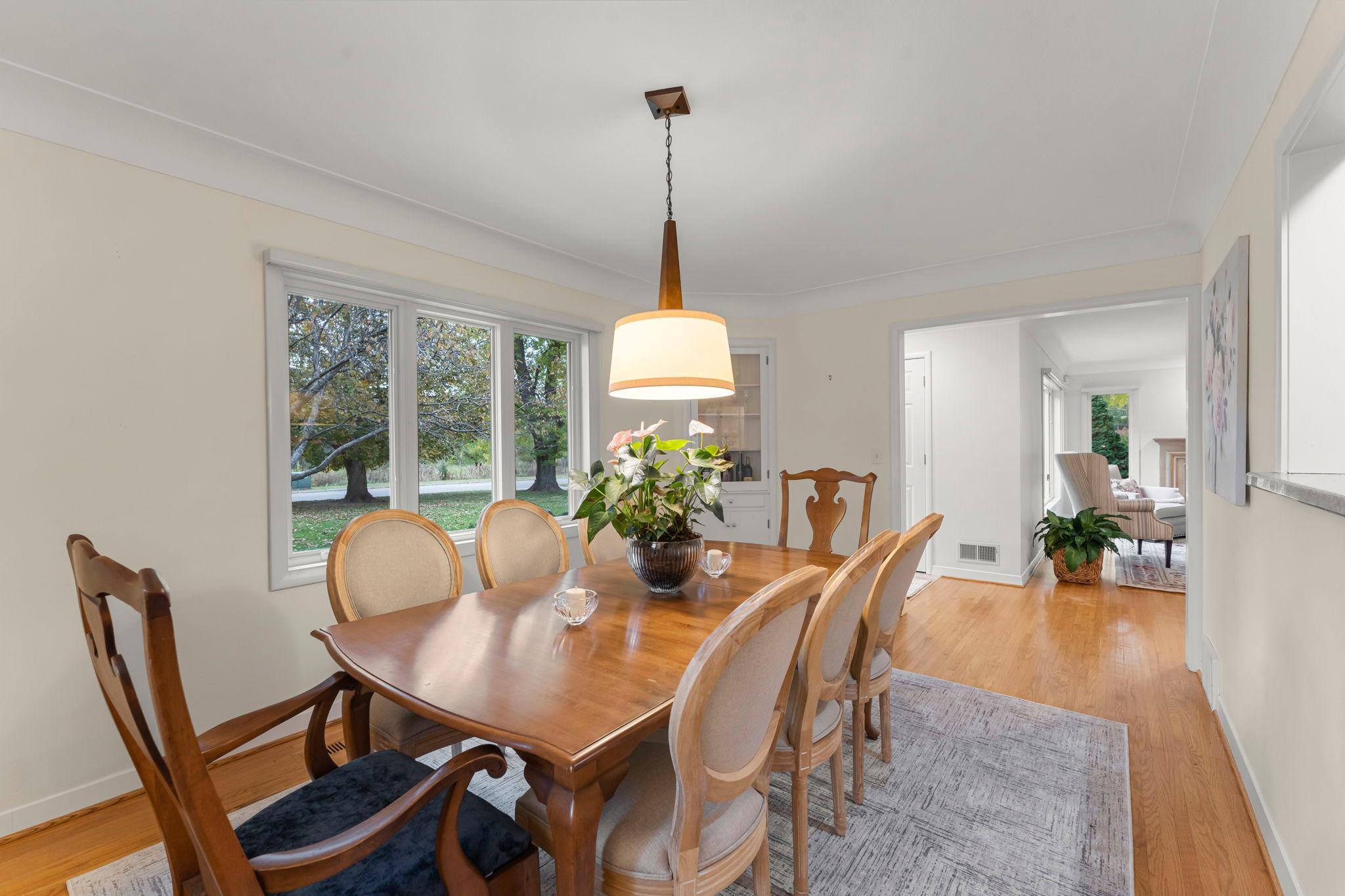 407 Turners Crossroad N