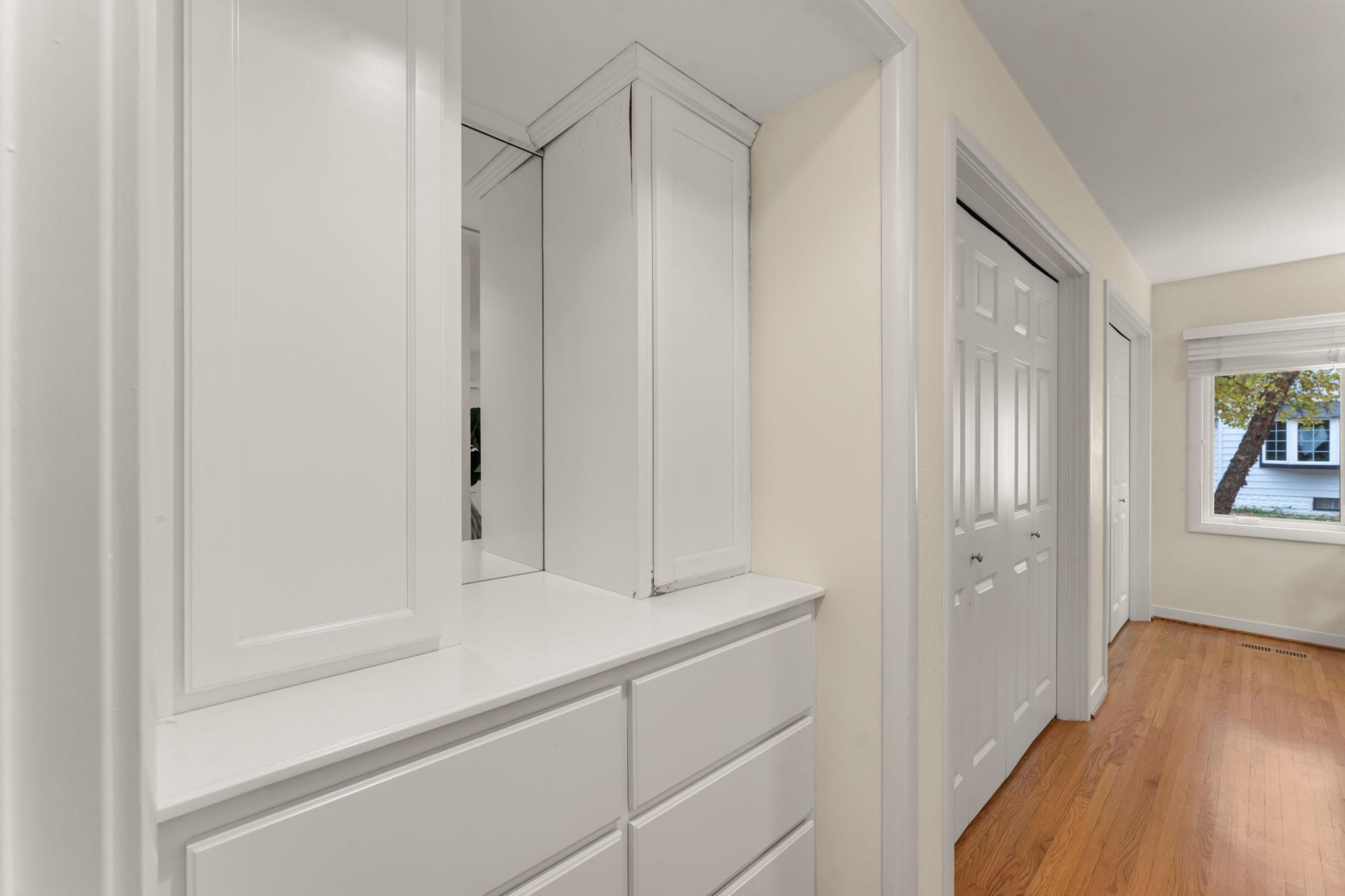 407 Turners Crossroad N