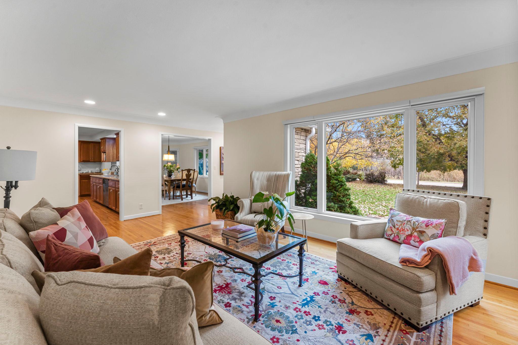 407 Turners Crossroad N