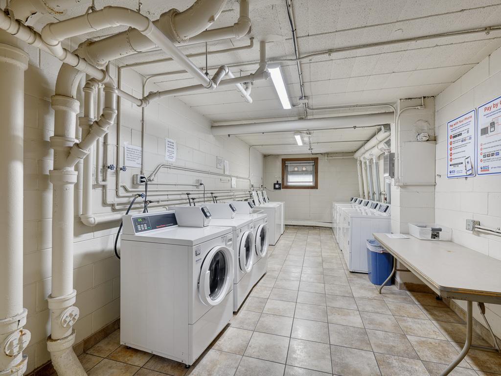 2727 W 43rd Street Unit: 409