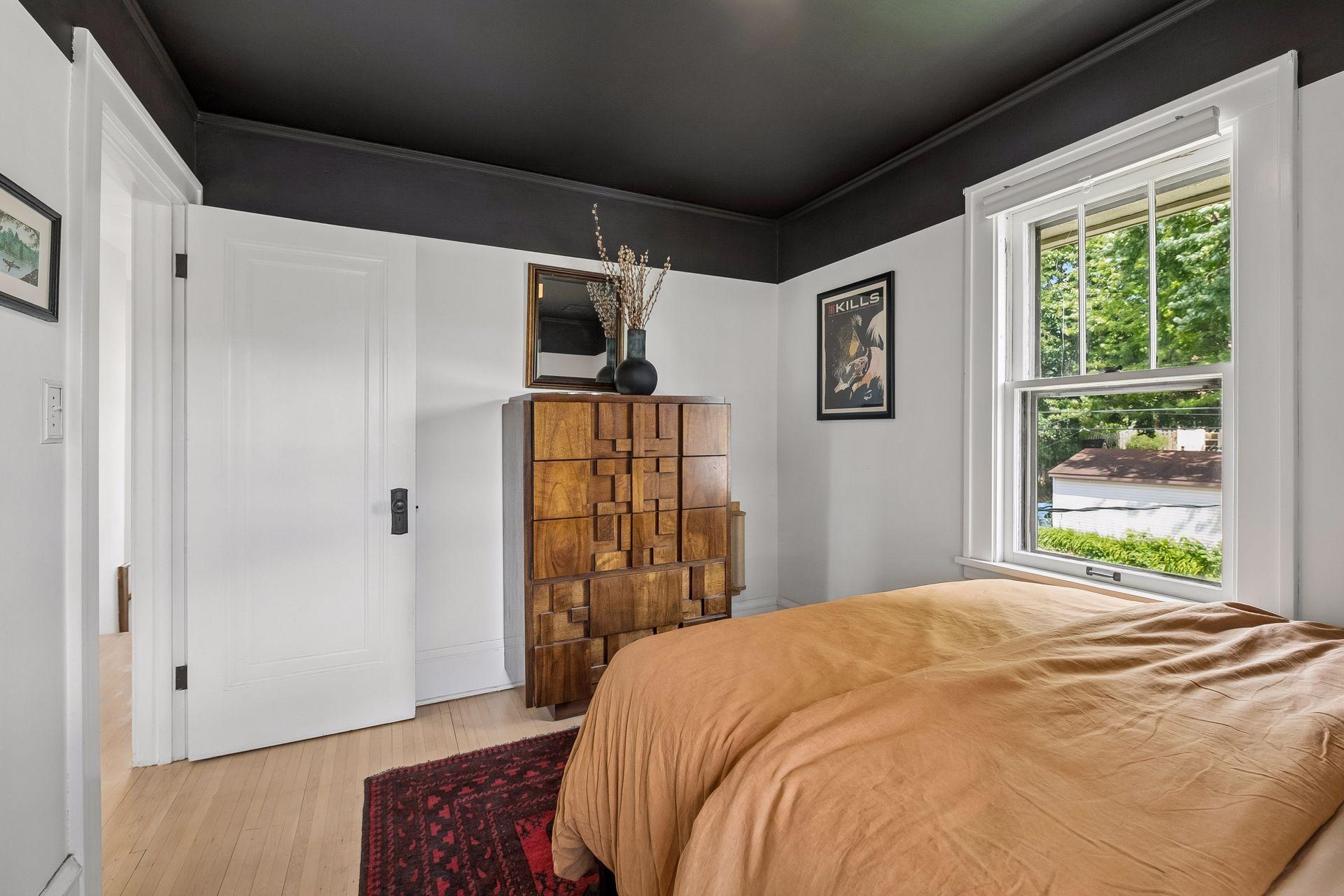 4443 Pleasant Avenue