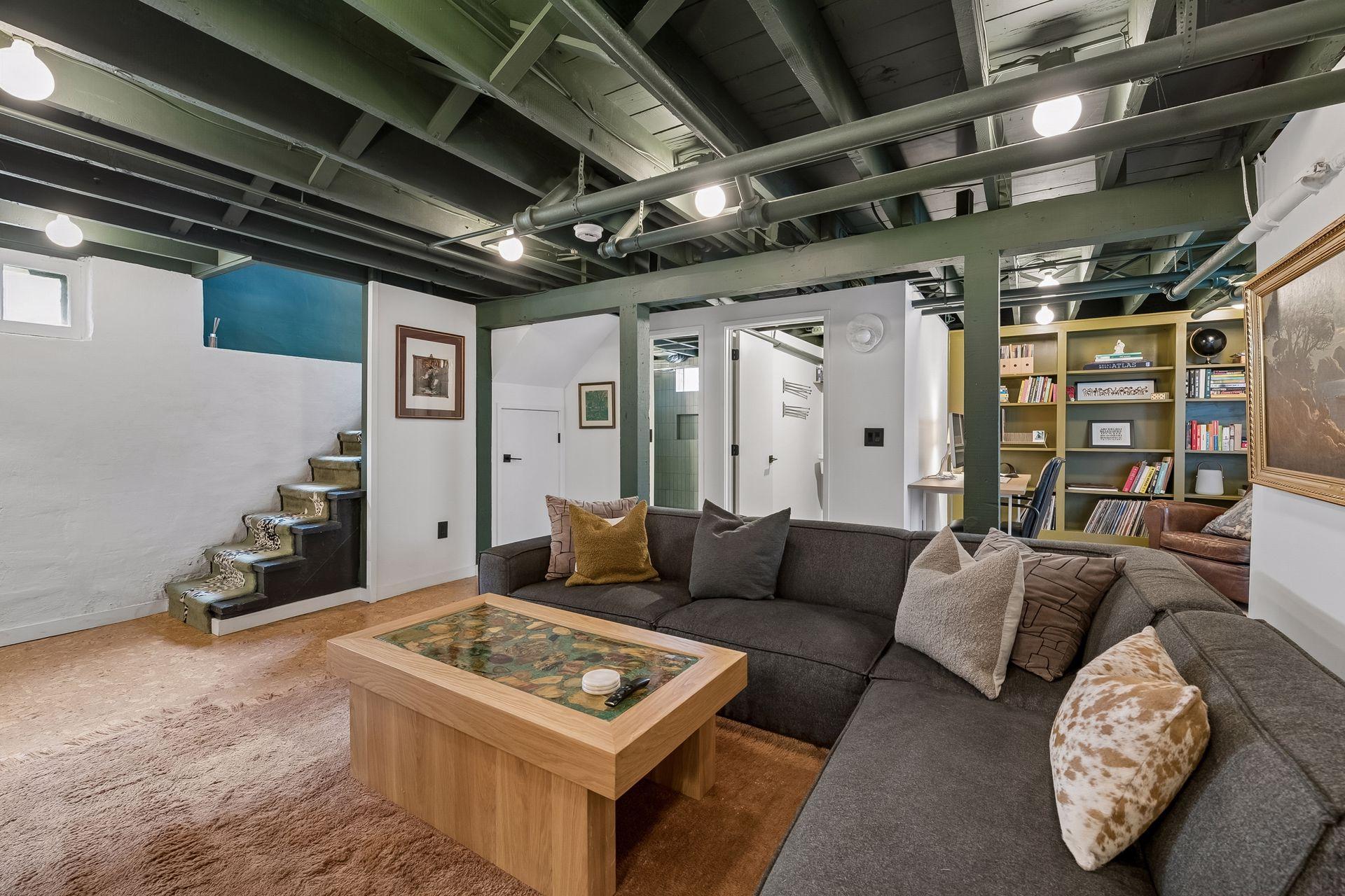 4443 Pleasant Avenue