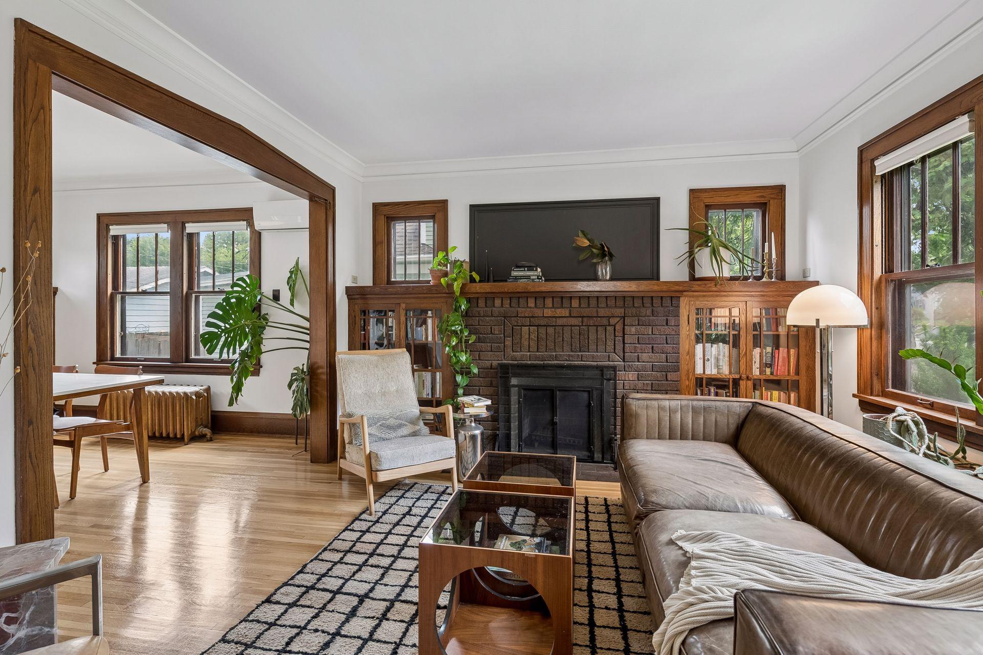 4443 Pleasant Avenue