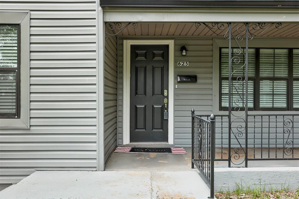 625 Iowa Street