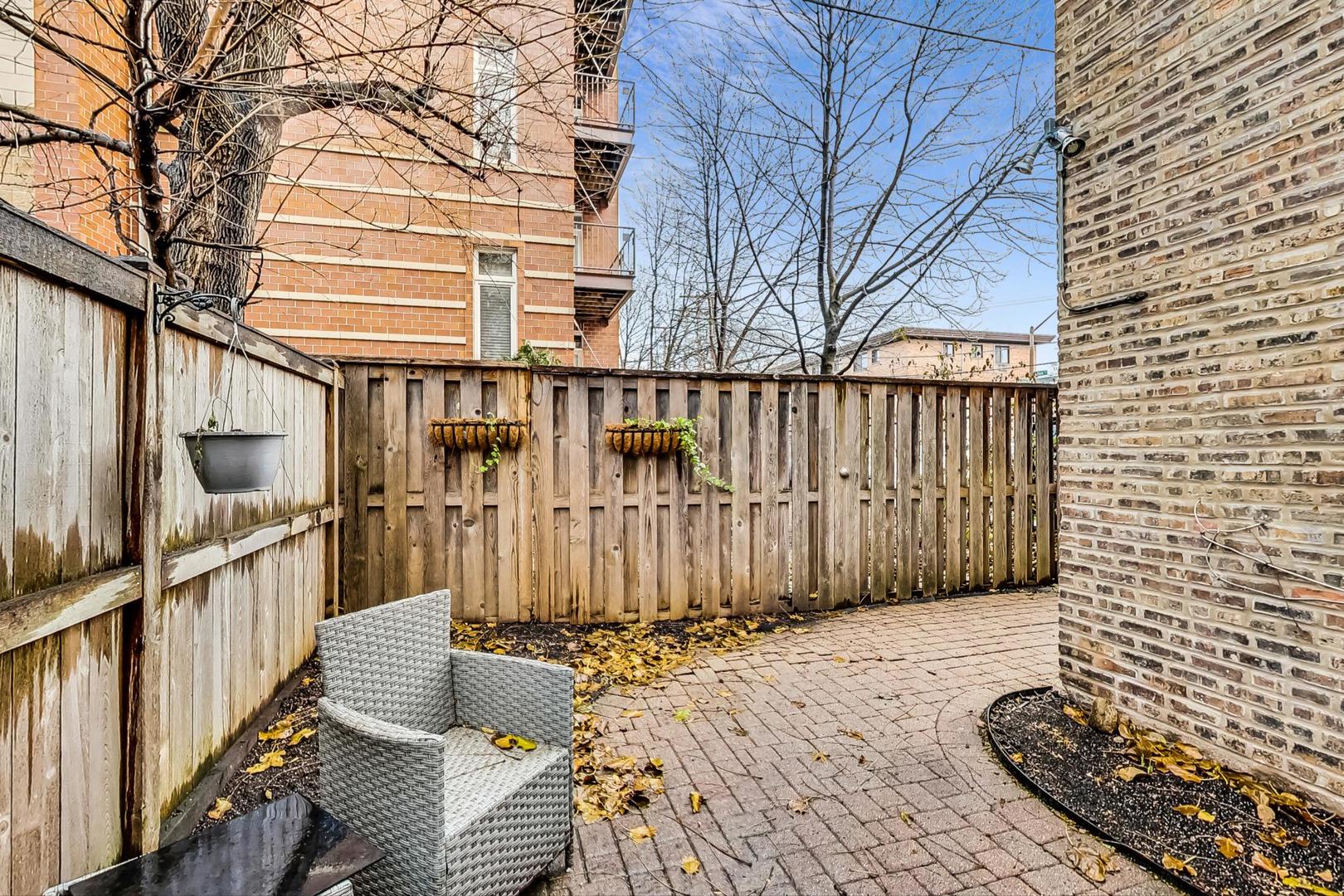1136 Ontario Street Unit: 1D
