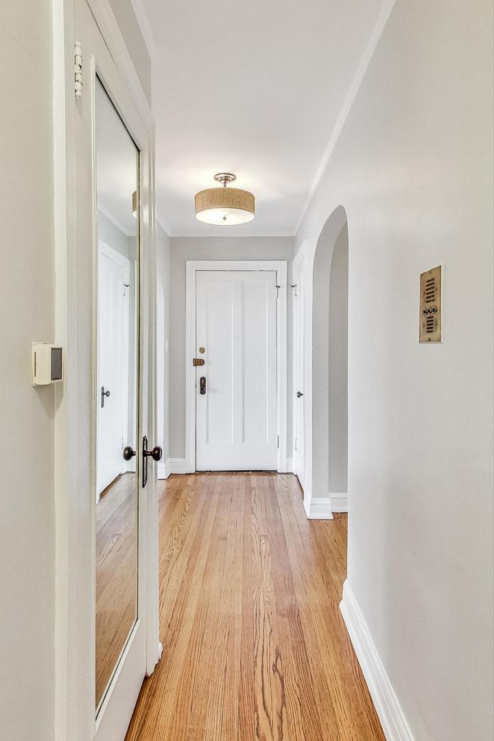 1136 Ontario Street Unit: 1D