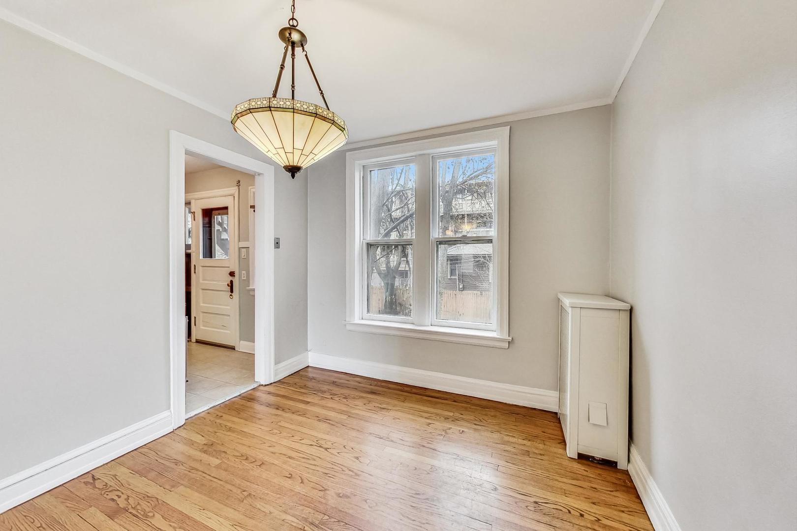 1136 Ontario Street Unit: 1D