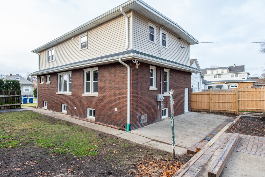 1541 Lincoln Street