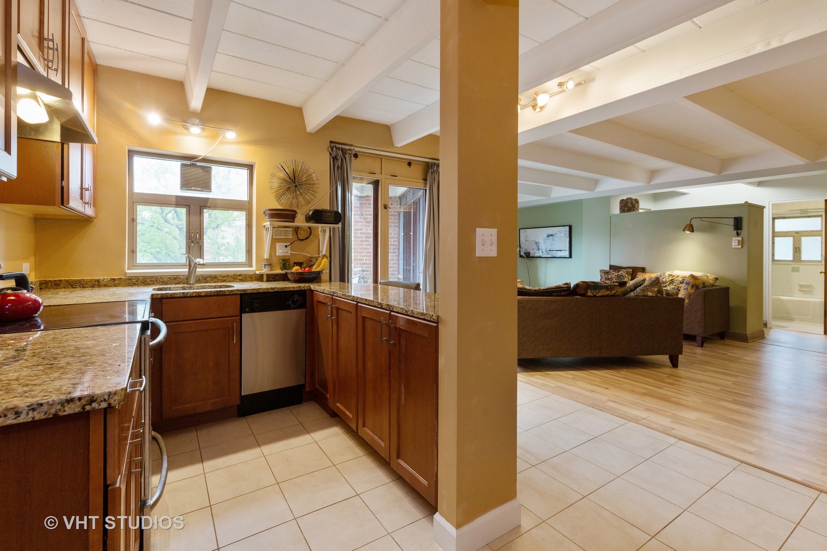 1864 Sherman Avenue Unit: 3NE