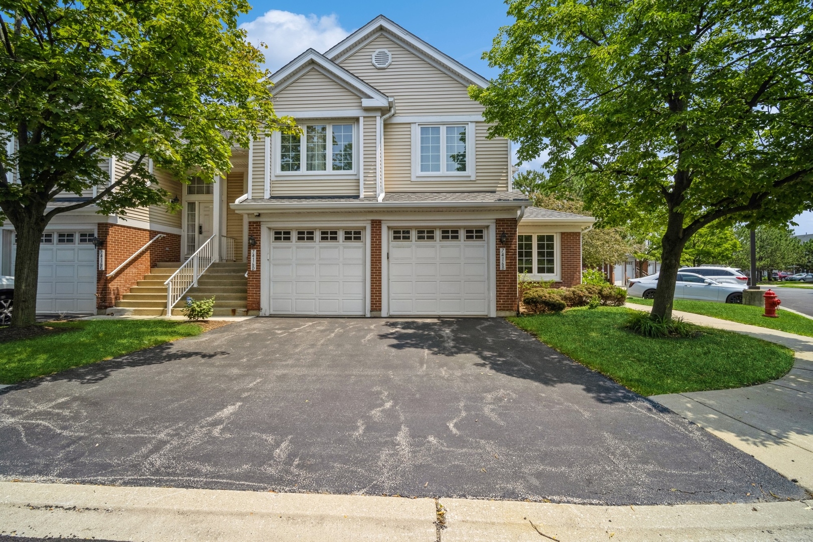 7416 N Lincoln Avenue N Unit: B