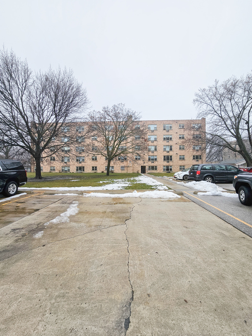1775 W Highland Avenue Unit: 108