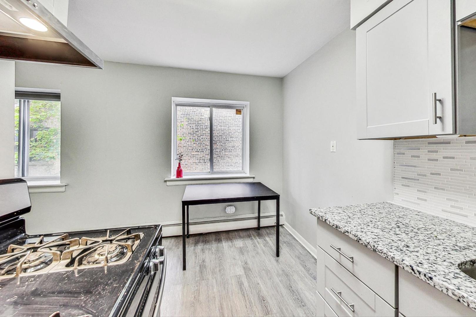 1441 W Farwell Avenue Unit: 3B