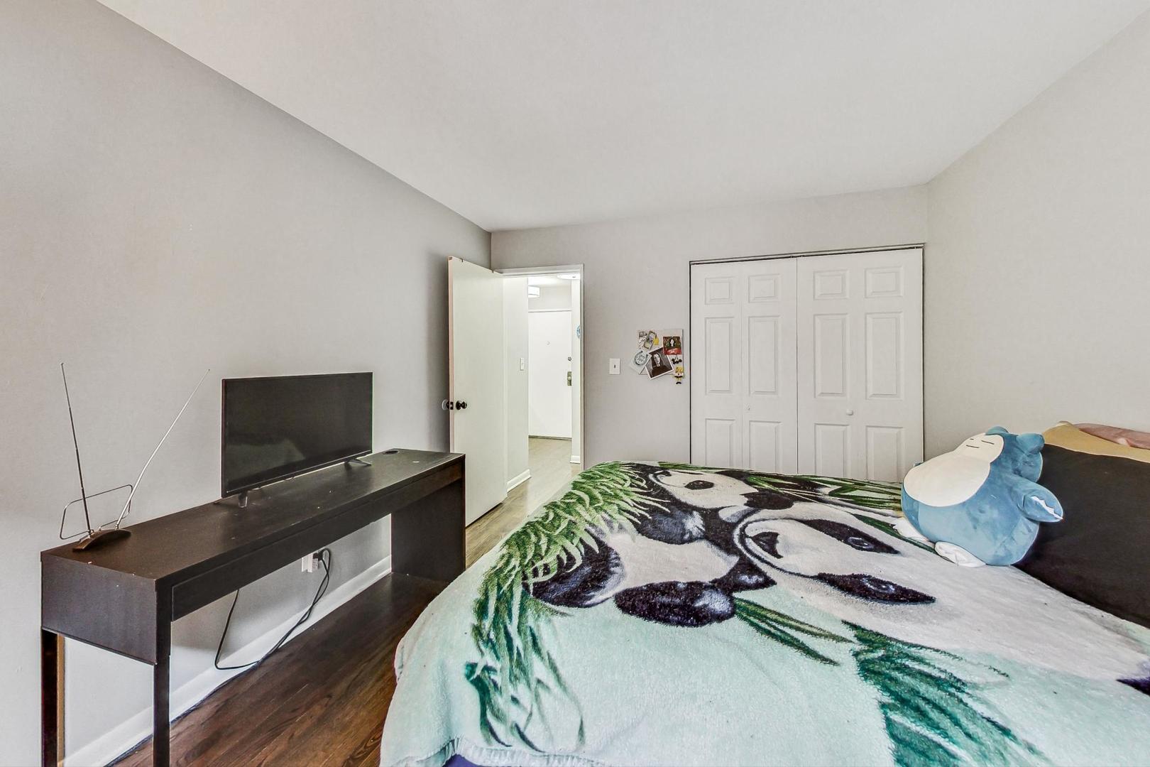 1441 W Farwell Avenue Unit: 3B