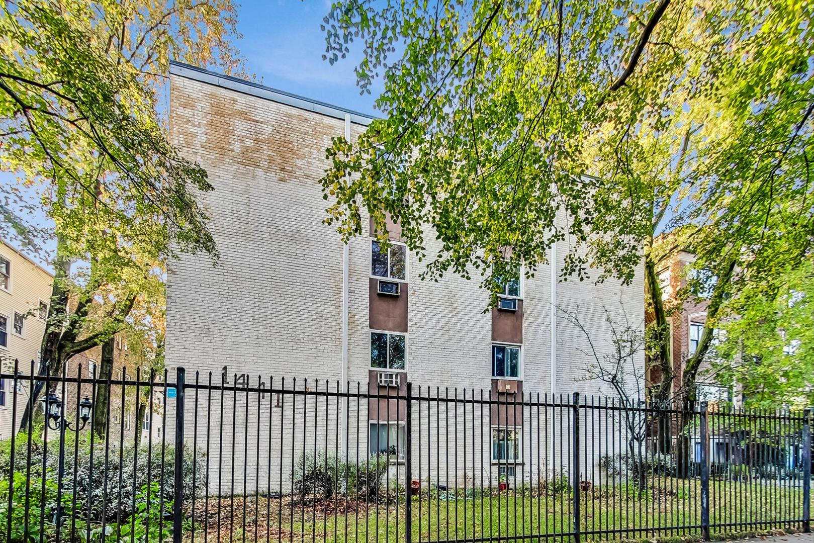 1441 W Farwell Avenue Unit: 3B