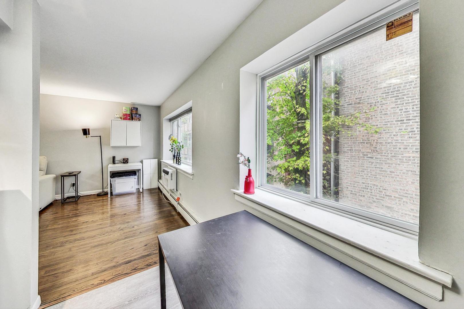 1441 W Farwell Avenue Unit: 3B