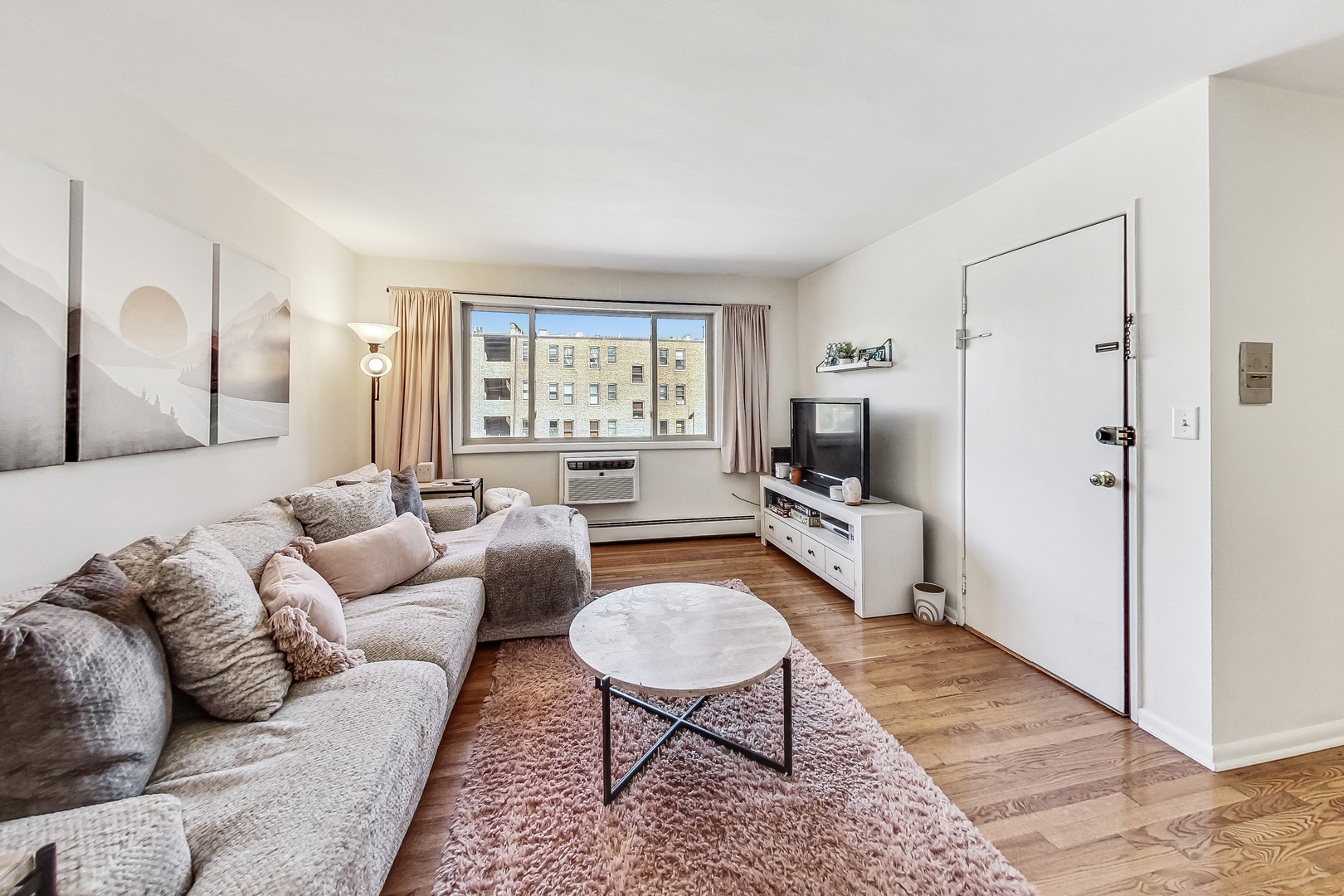 707 Hinman Avenue Unit: 2C