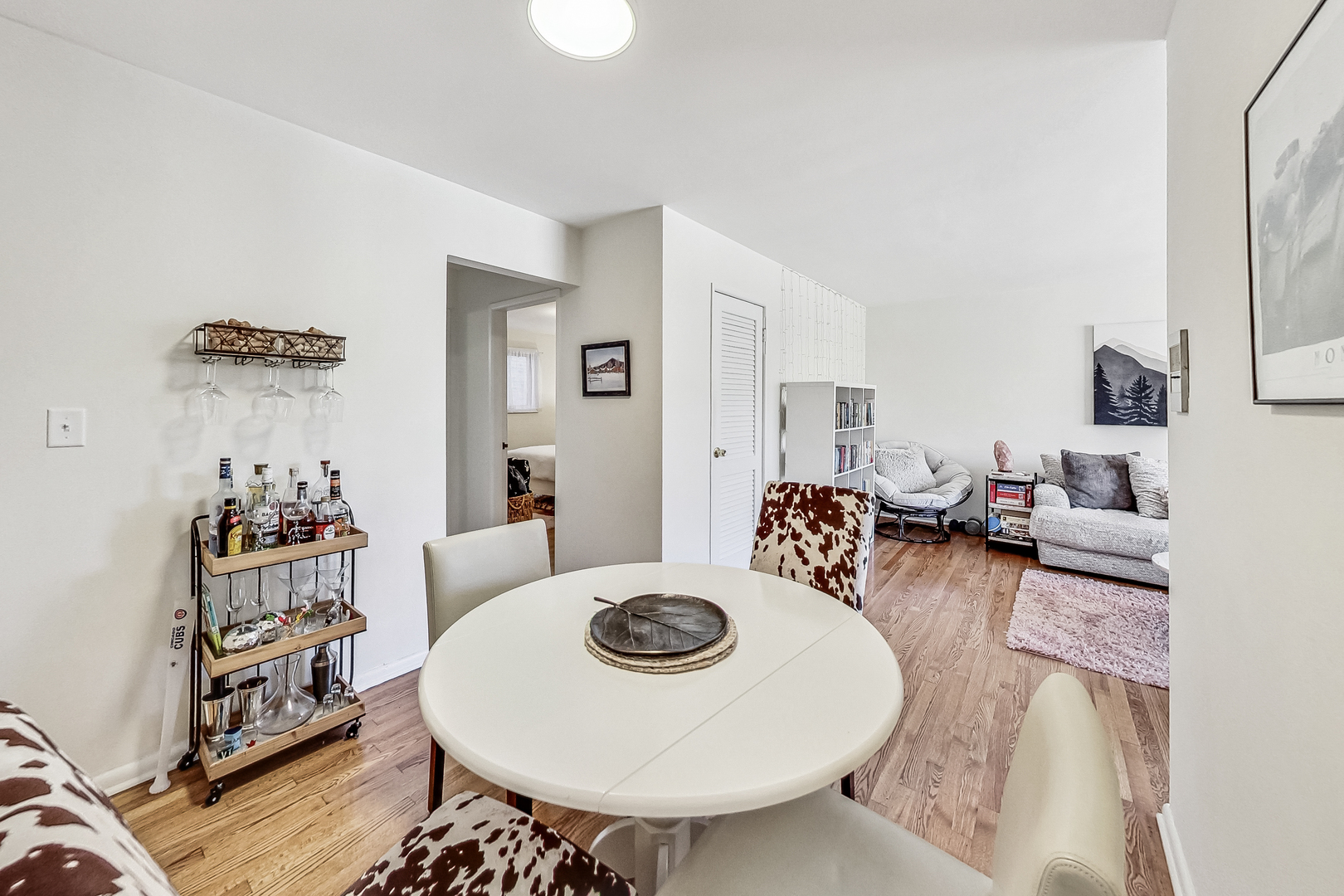 707 Hinman Avenue Unit: 2C