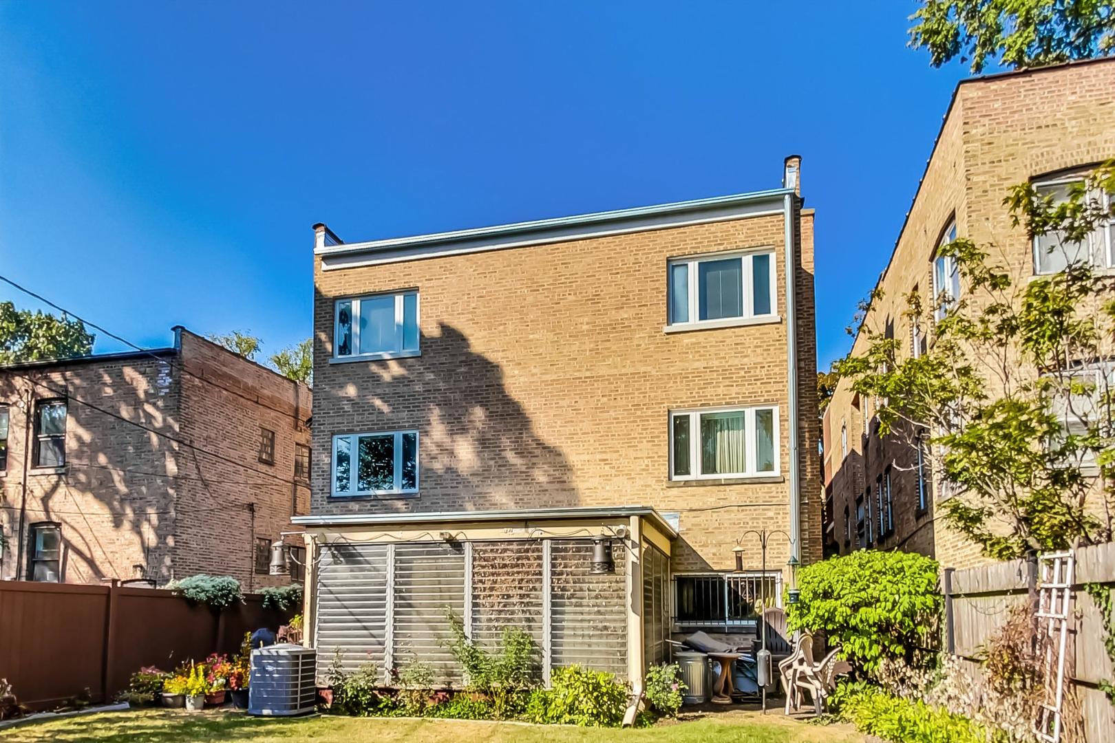1106 Hull Terrace Unit: 2
