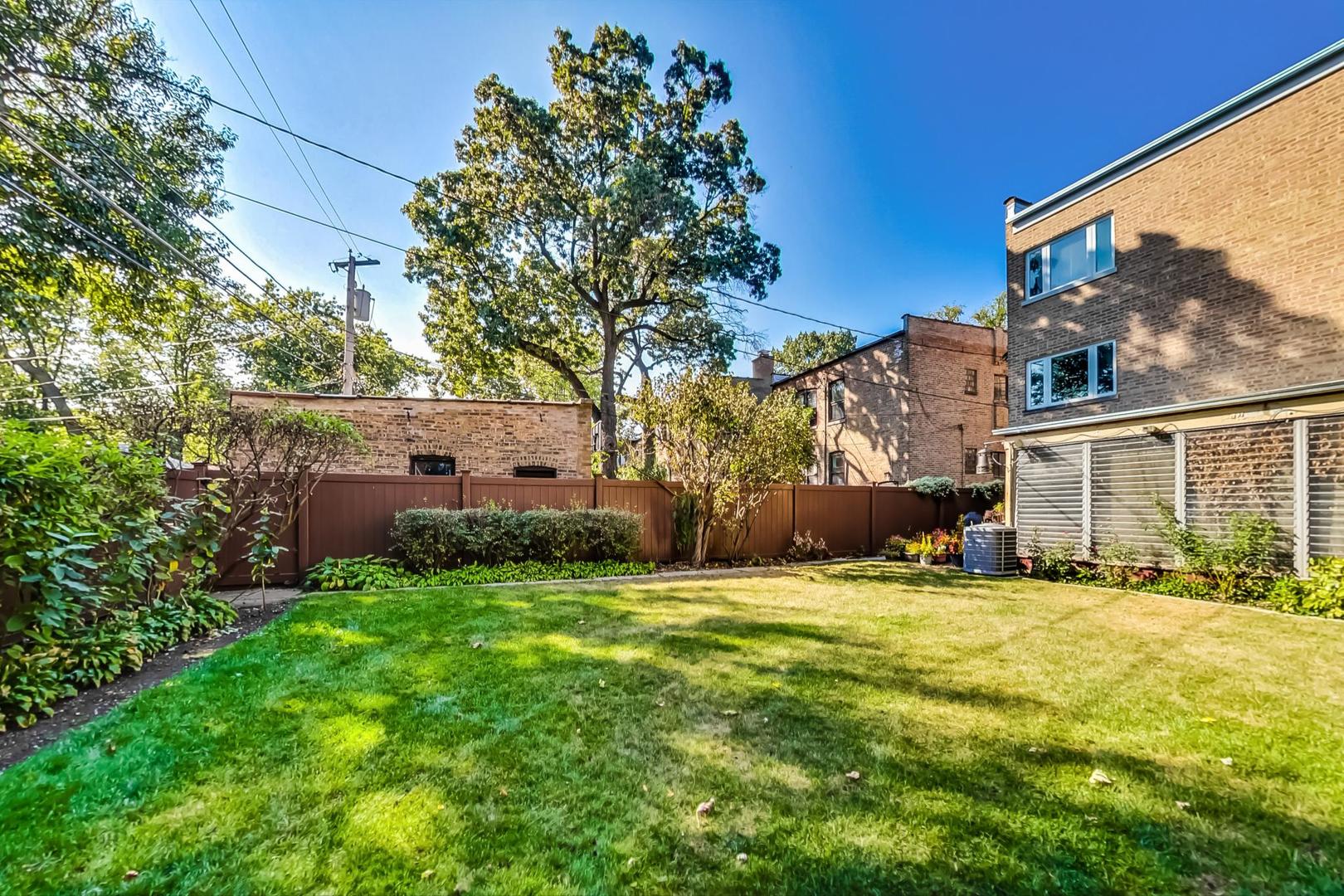 1106 Hull Terrace Unit: 2