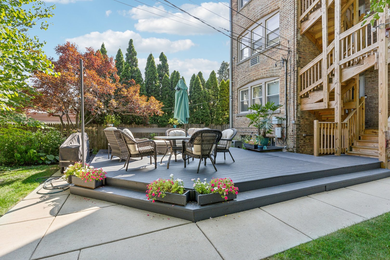 9217 Ewing Avenue Unit: 201