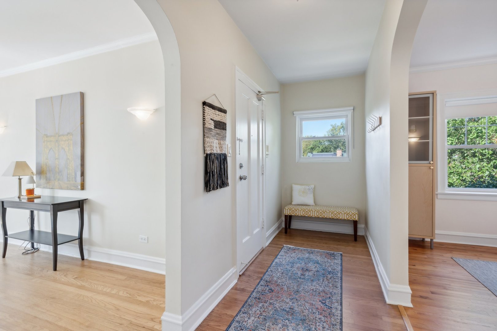 9217 Ewing Avenue Unit: 201